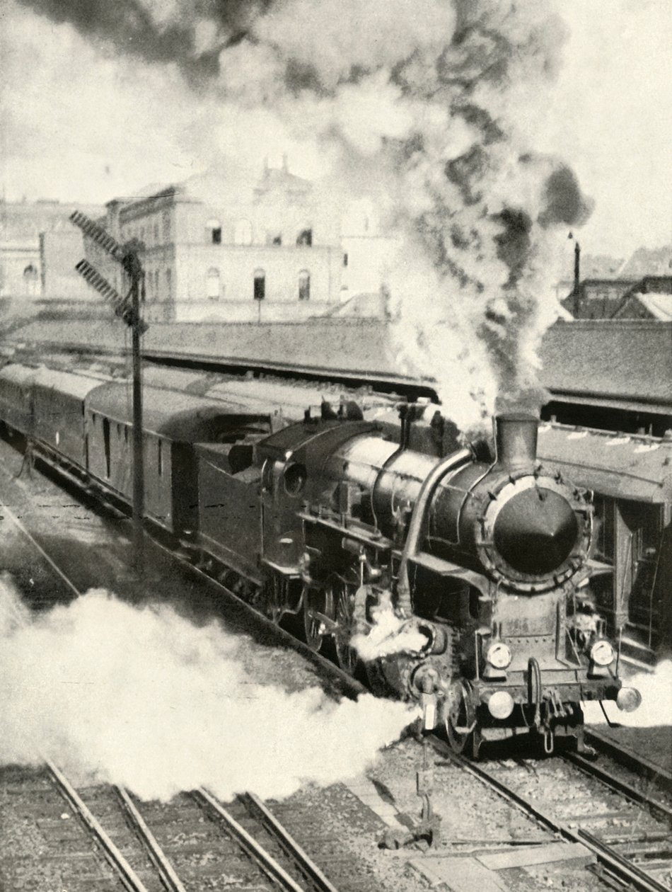 Forlater Budapest. Et ekspresstog går fra Sentralstasjonen, 1935-36. av Unbekannt