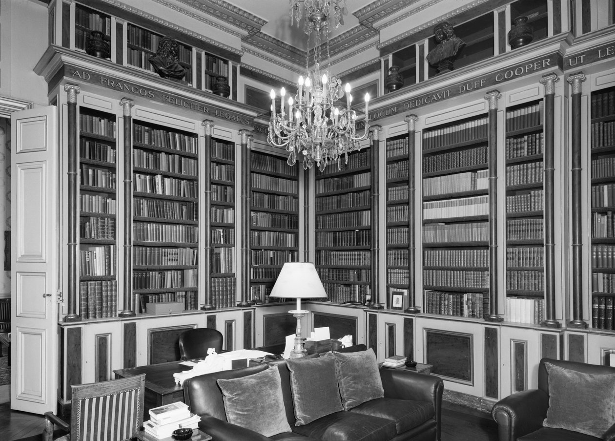 Bibliotek, British Embassy Hotel de Charost 39 Rue de Fauborg Saint Honore, Paris, Frankrike, 1964 av Unbekannt