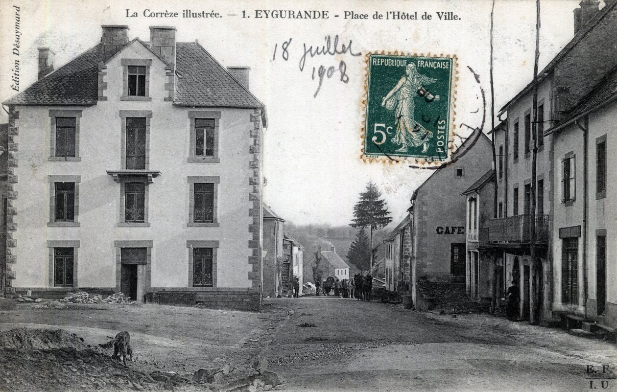 Limousin, Correze (19), Eygurande: utsikt over Place de l