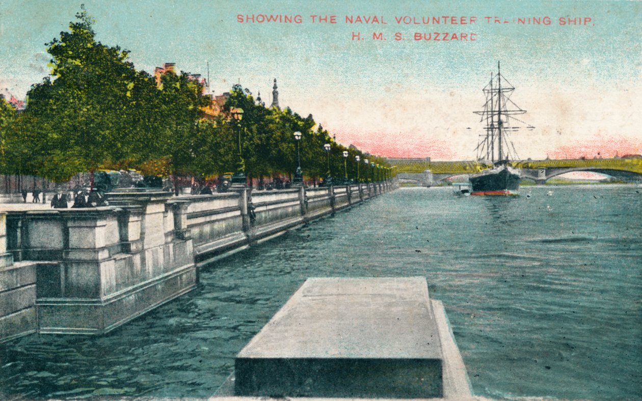 London, Thames Embankment - Viser marinens frivillige opplæringsskip, H.M.S. Buzzard, 1907 av Unbekannt
