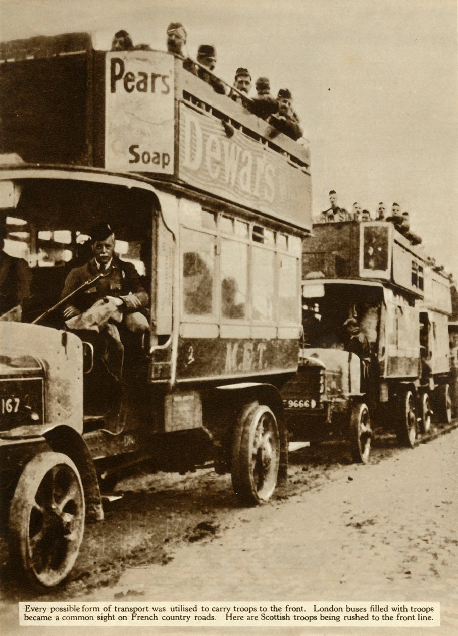 London-busser tar skotske tropper til fronten, første verdenskrig, 1914, 1935. av Unbekannt