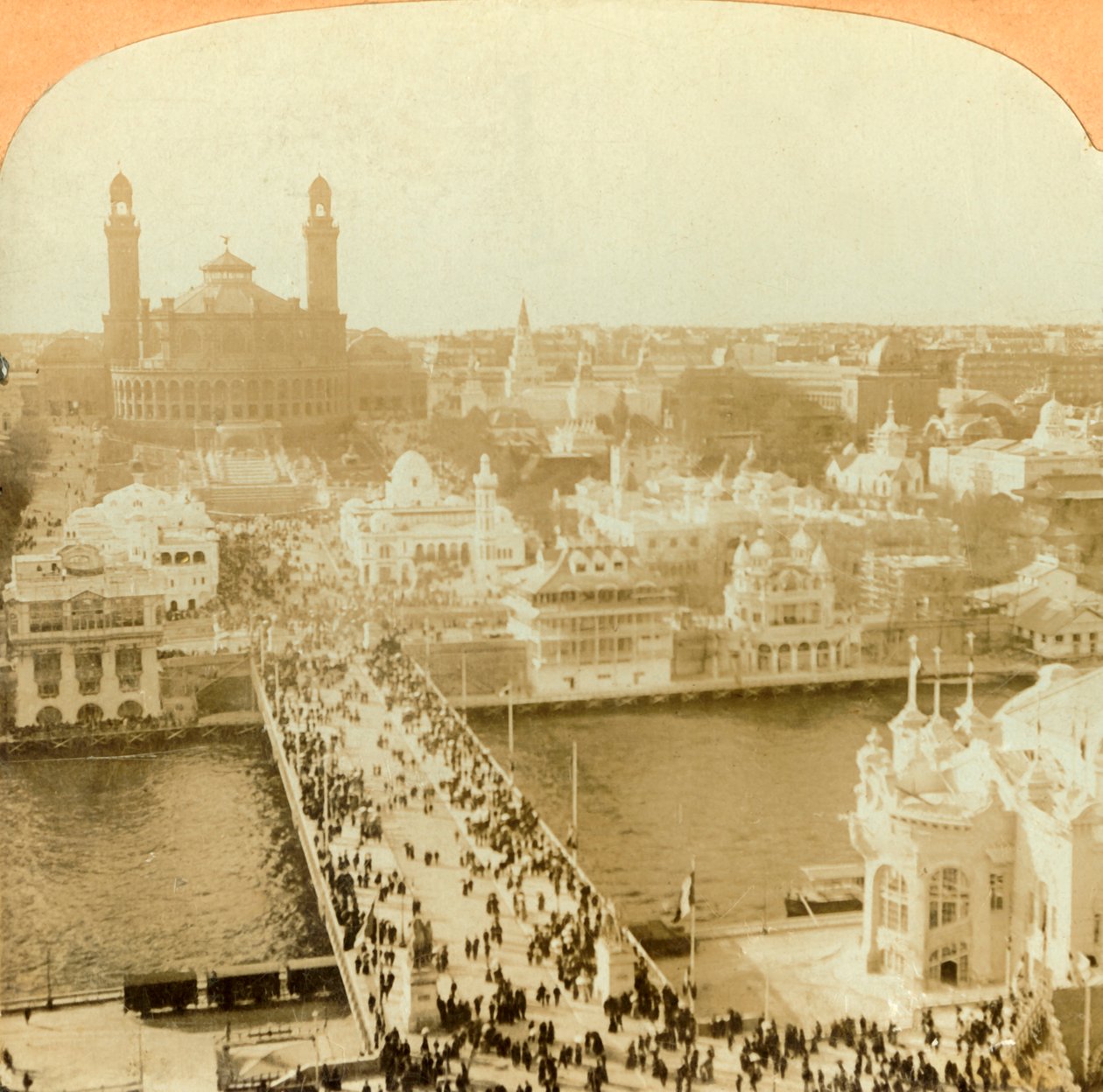 Ser nordover fra Eiffeltårnet, Paris Exposition, 1902. av Unbekannt