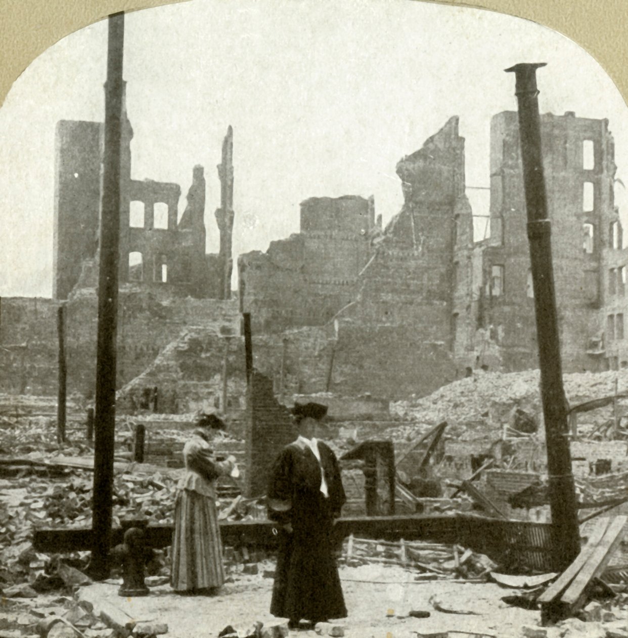 Ser nordøst fra hjørnet Ellis og Powell Sts, 1906. av Unbekannt