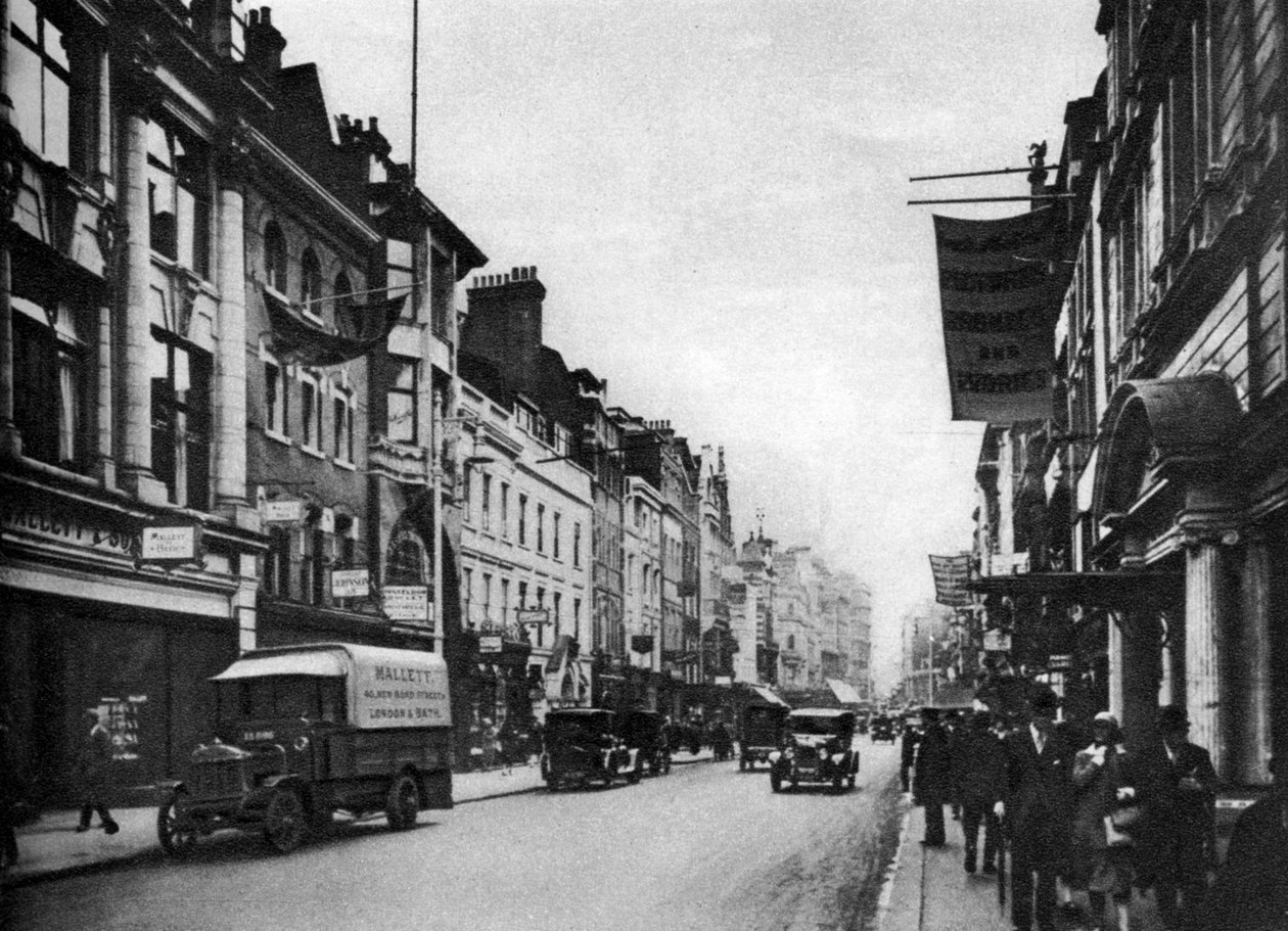 Ser sørover i New Bond Street, London, 1926-1927 av Unbekannt