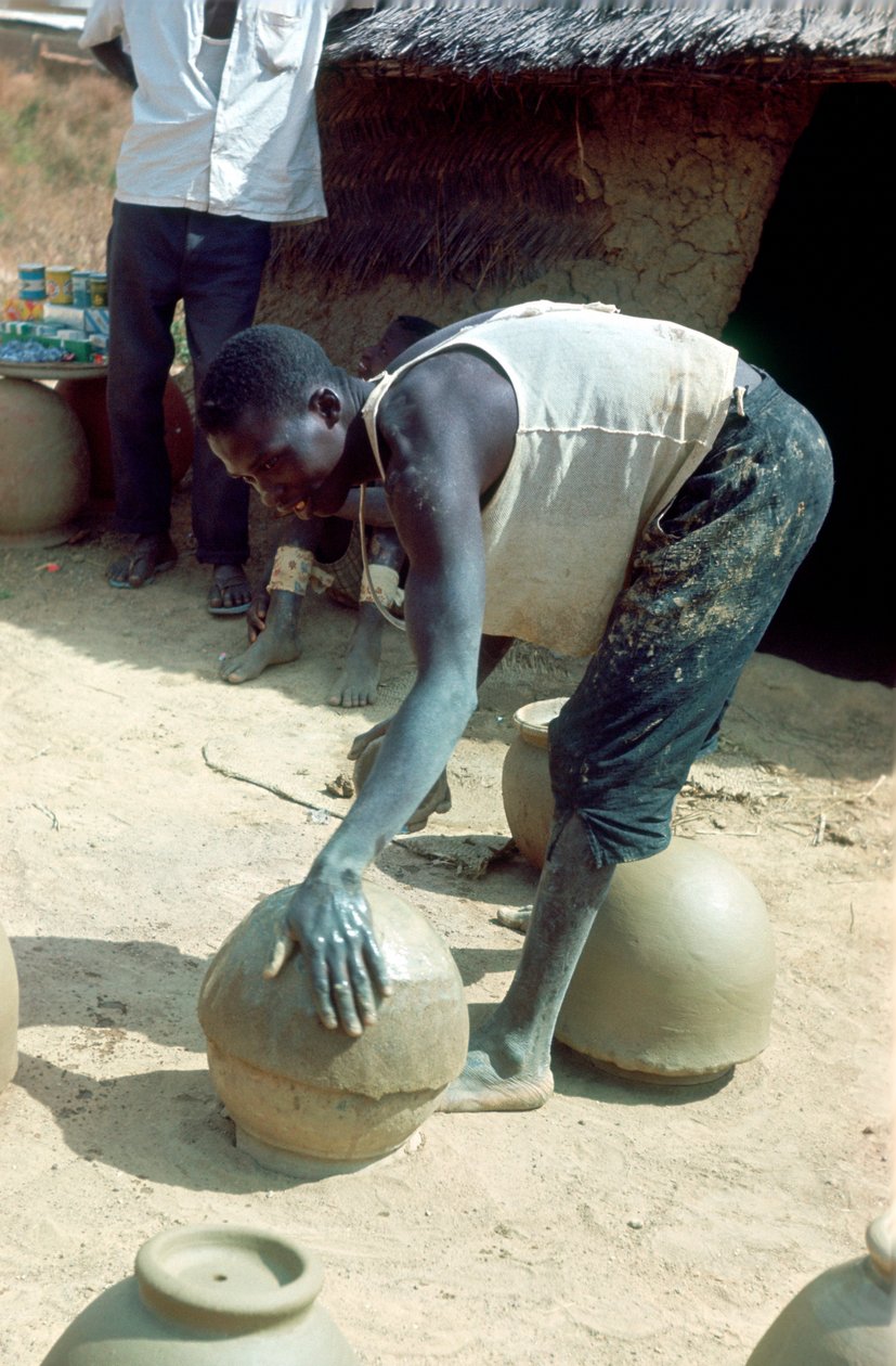 Lage gryter uten hjul, Nigeria, c1966 av Unbekannt