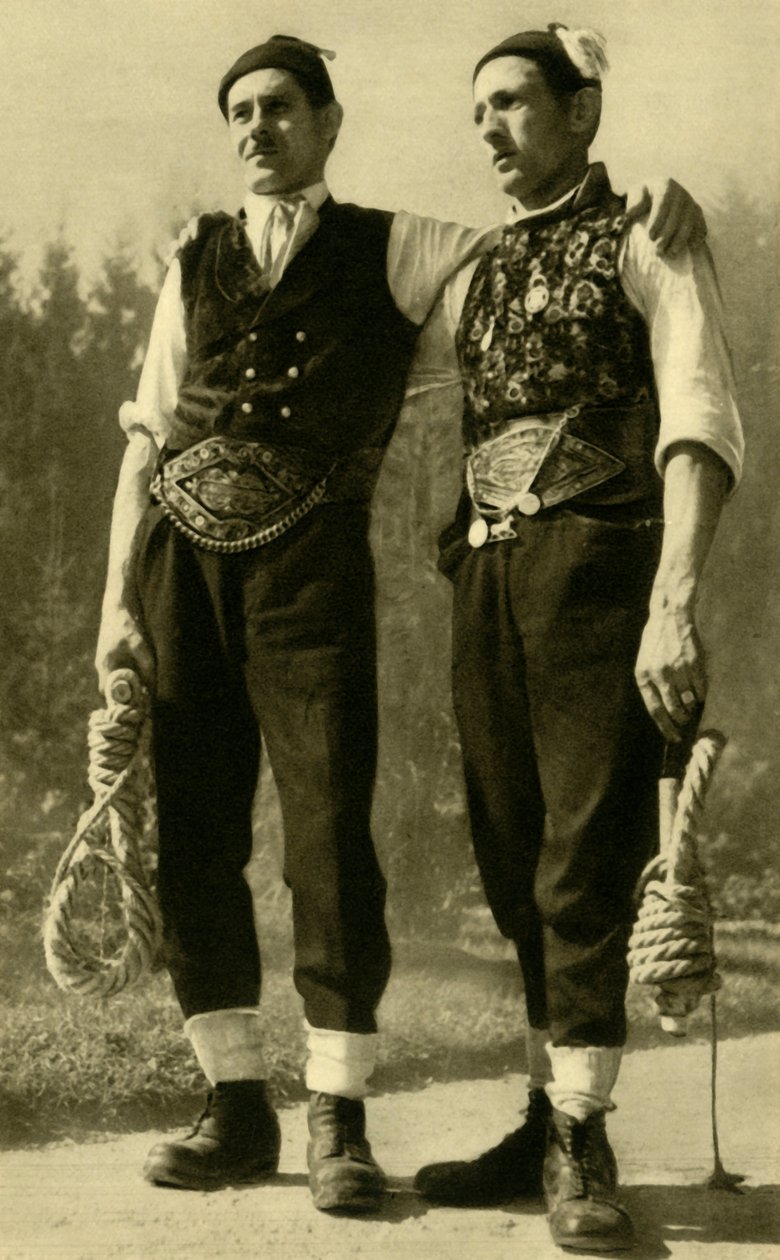 Menn i tradisjonell kjole, Mühlviertel, Øvre Østerrike, c1935. av Unbekannt