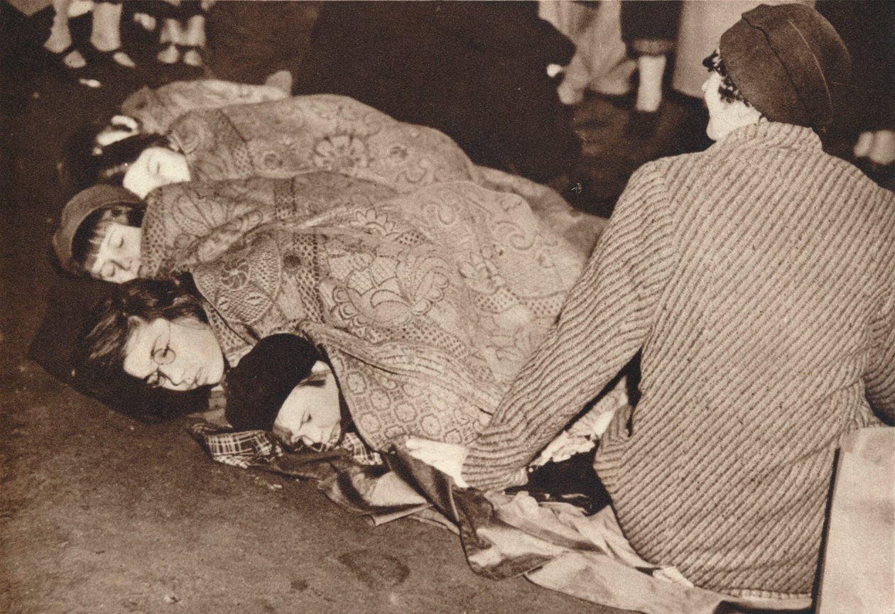 Midnatt i kjøpesenteret, 1937 av Unbekannt