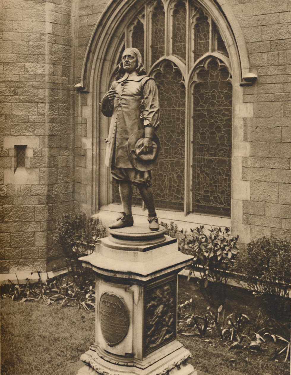 Miltons-statue utenfor hans eget gravsted i byen, c1935. av Unbekannt