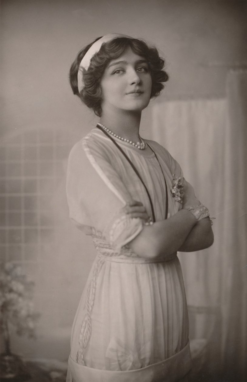 Frøken Lily Elsie, 1886-1962, som Alice in the Dollar Princess., c1930. av Unbekannt