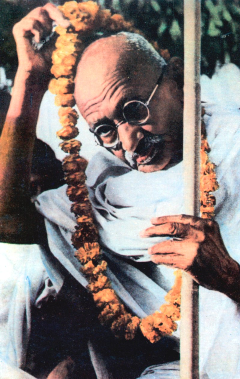 Mohandas Karamchand Gandhi 1869-1948, indisk nasjonalistleder av Unbekannt