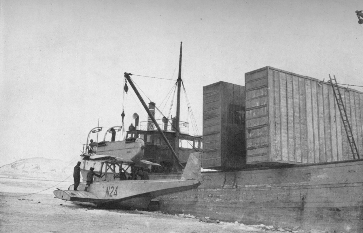 N24 på Derricks of the Hobby ved Kings Bay, c1925, 1928 av Unbekannt