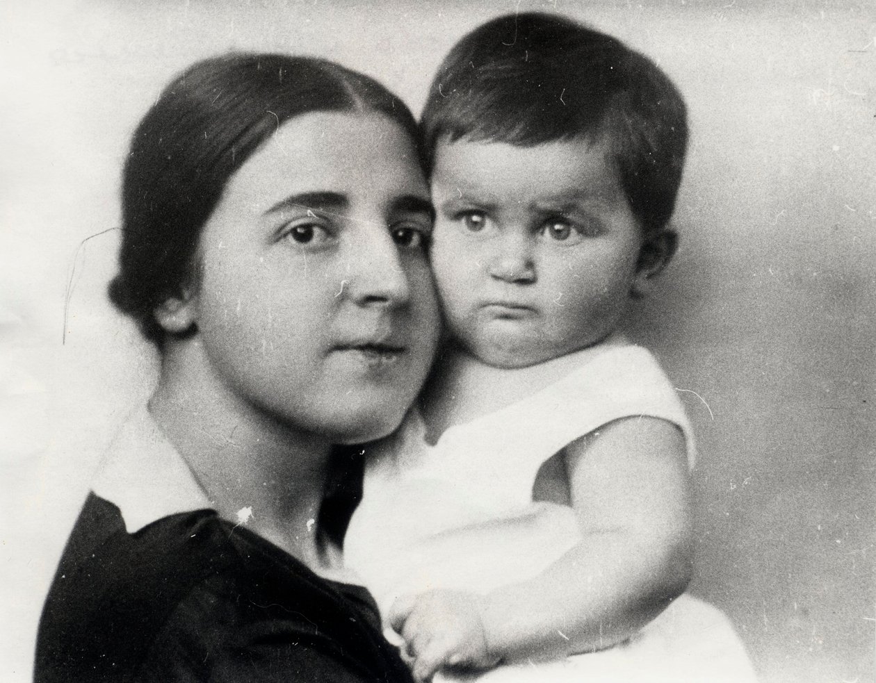 Nadezhda Alliluyeva, andre kone til Josef Stalin, og deres datter Svetlana Alliluyeva, 1927 av Unbekannt