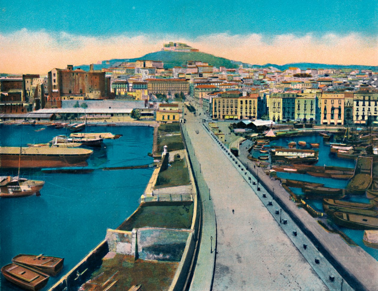 Napoli - Via Molo Col Castel S. Elmo, c1900. av Unbekannt