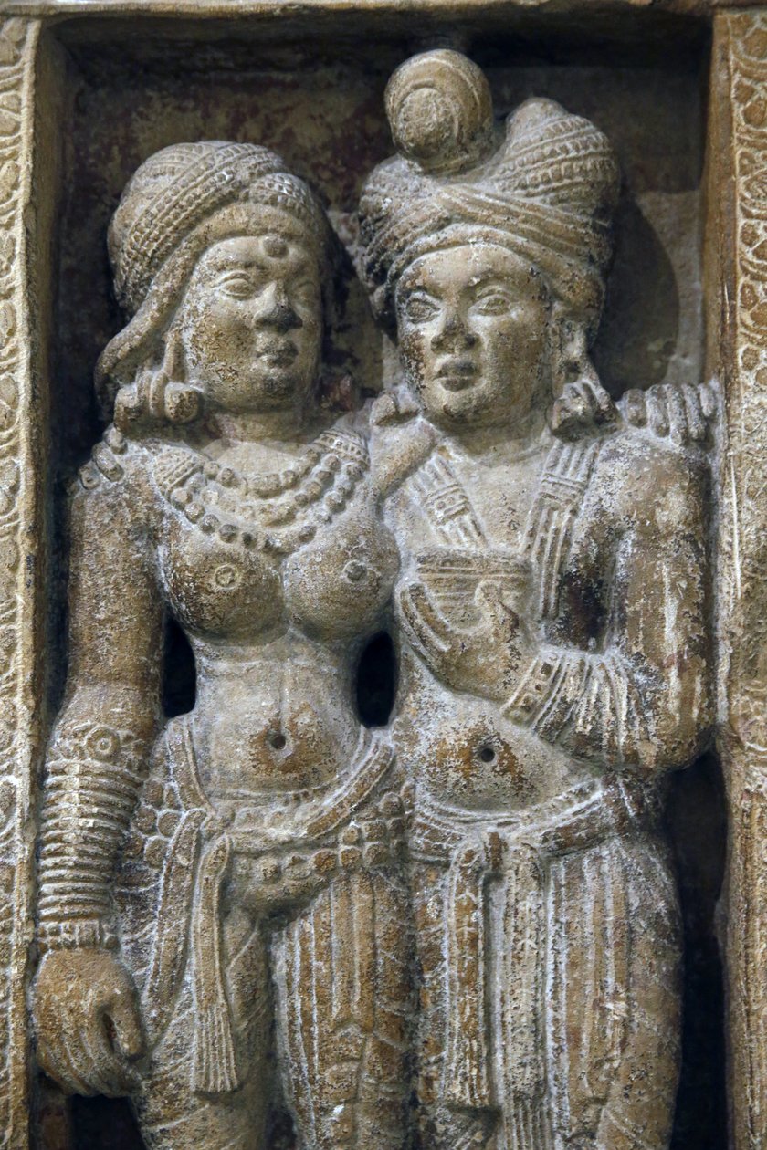 Nasjonalmuseet i India, Delhi. Amorøst par. Sunga. 2. århundre. Amin, Haryana. Stein. Detalj. India. av Unbekannt