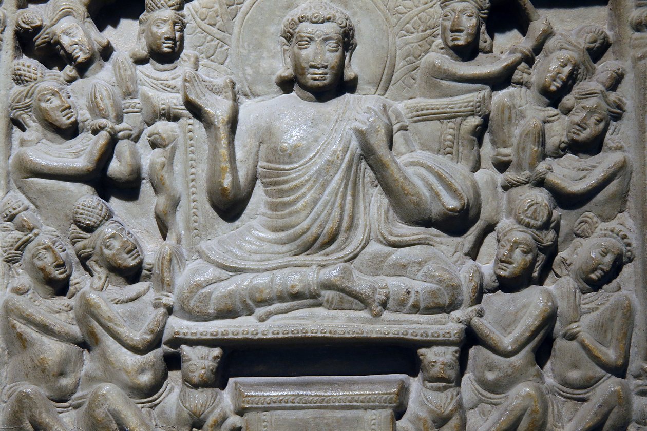 Nasjonalmuseet i India, Delhi. Ayaga-frise som skildrer scener fra Buddhas liv og fra Jakatas. Ikshvaku, 3. århundre e.Kr. Nagarjunakonda, Andhra Pradesh. Gråaktig kalkstein. Detalj. India. av Unbekannt