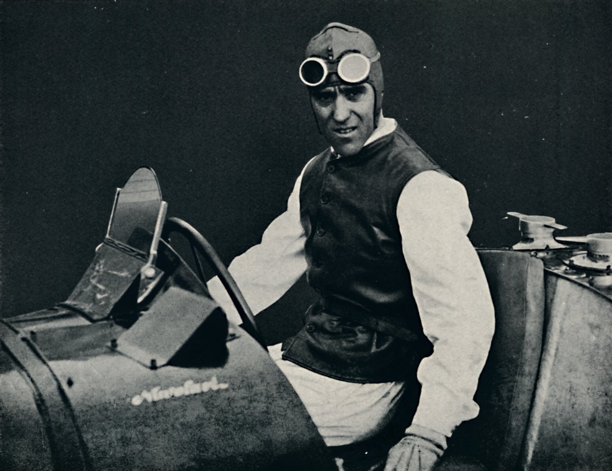 Nuvolari, 1937 av Unbekannt