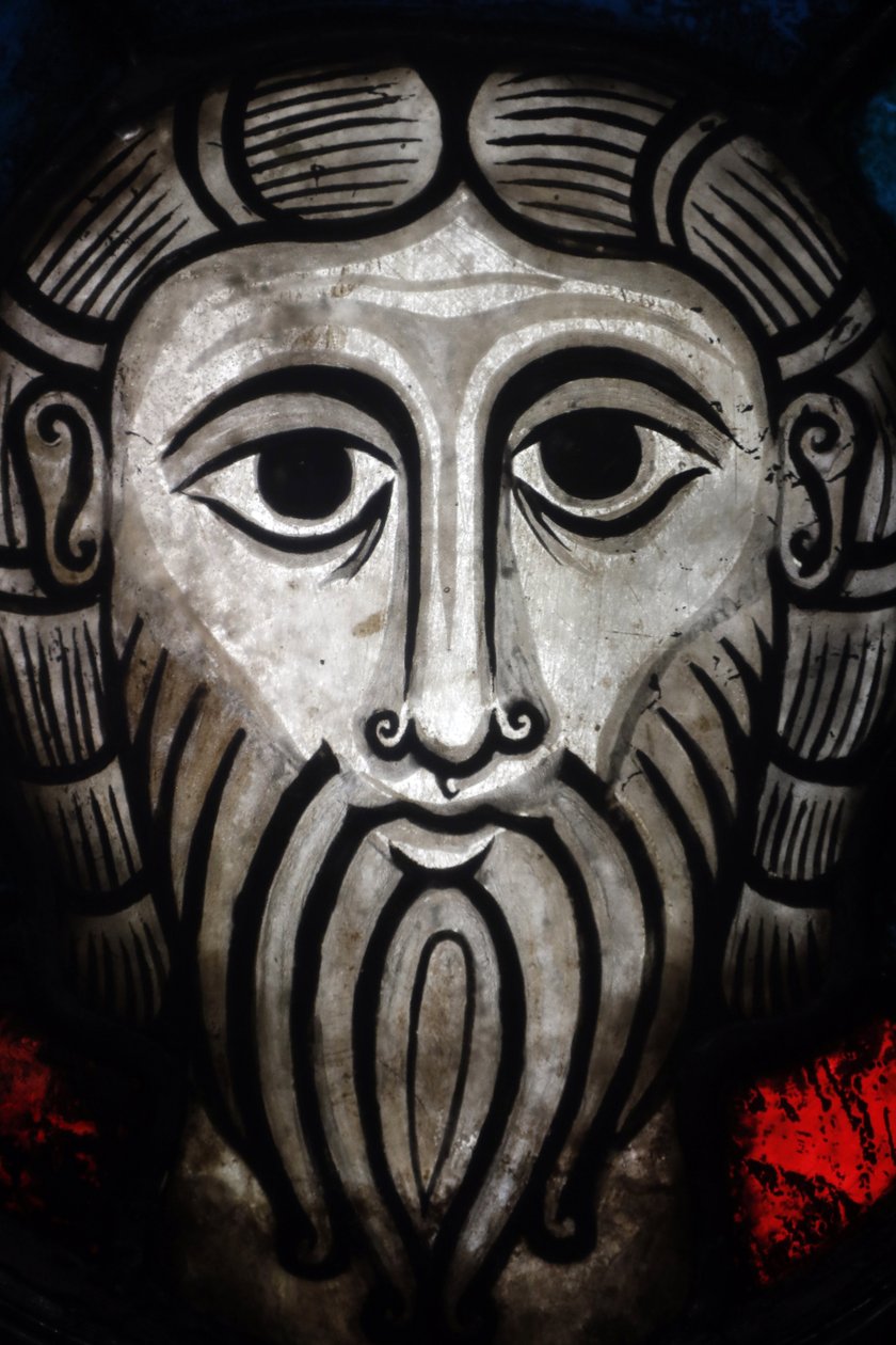 Oeuvre Notre-Dame-museet. Romansk farget glassvindu Kristi hode fra Wissembourg (11. eller 12. århundre). av Unbekannt