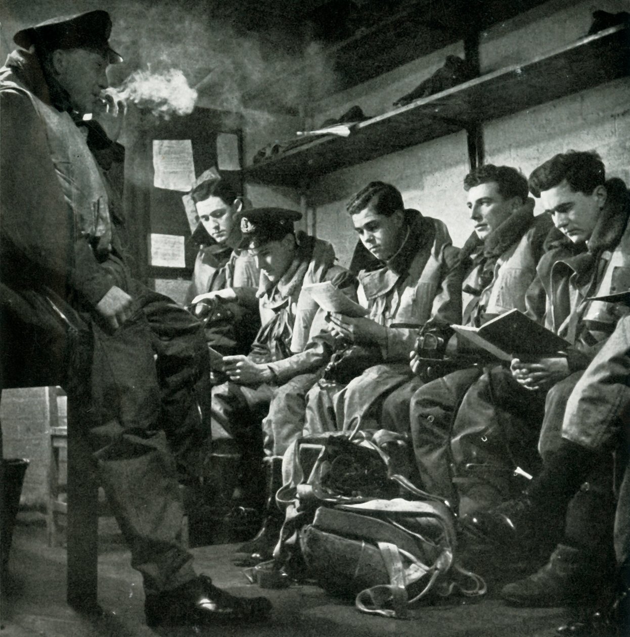 Old Hands Now - piloter fra Fleet Air Arm, c1943. av Unbekannt