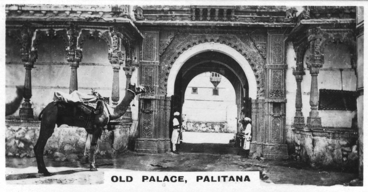 Old Palace, Palitana, India, c1925 av Unbekannt