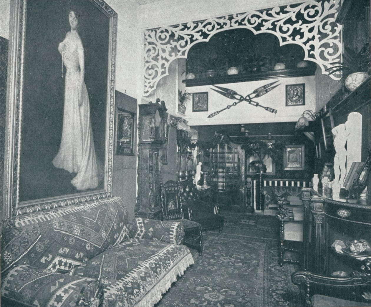Et av mottaksrommene ved Sandow Institute, c1898 av Unbekannt