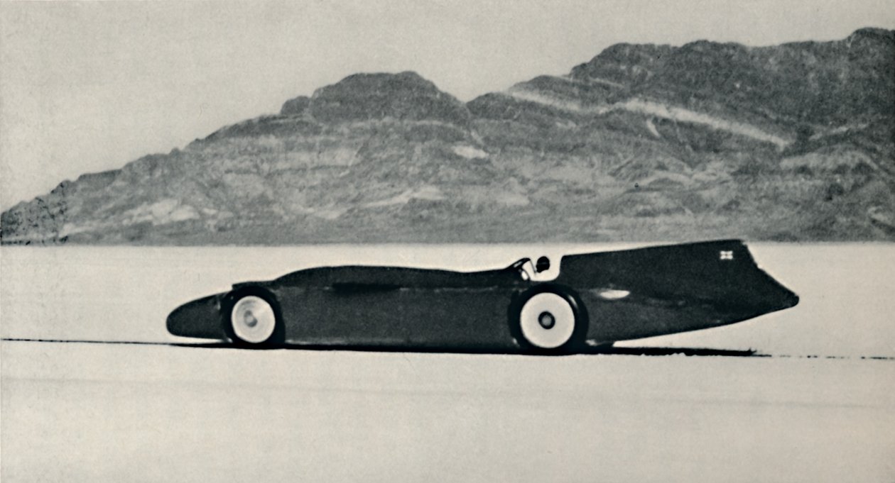 Over 300 miles i timen på Salt Flats, Bonneville, Utah, 1937 av Unbekannt