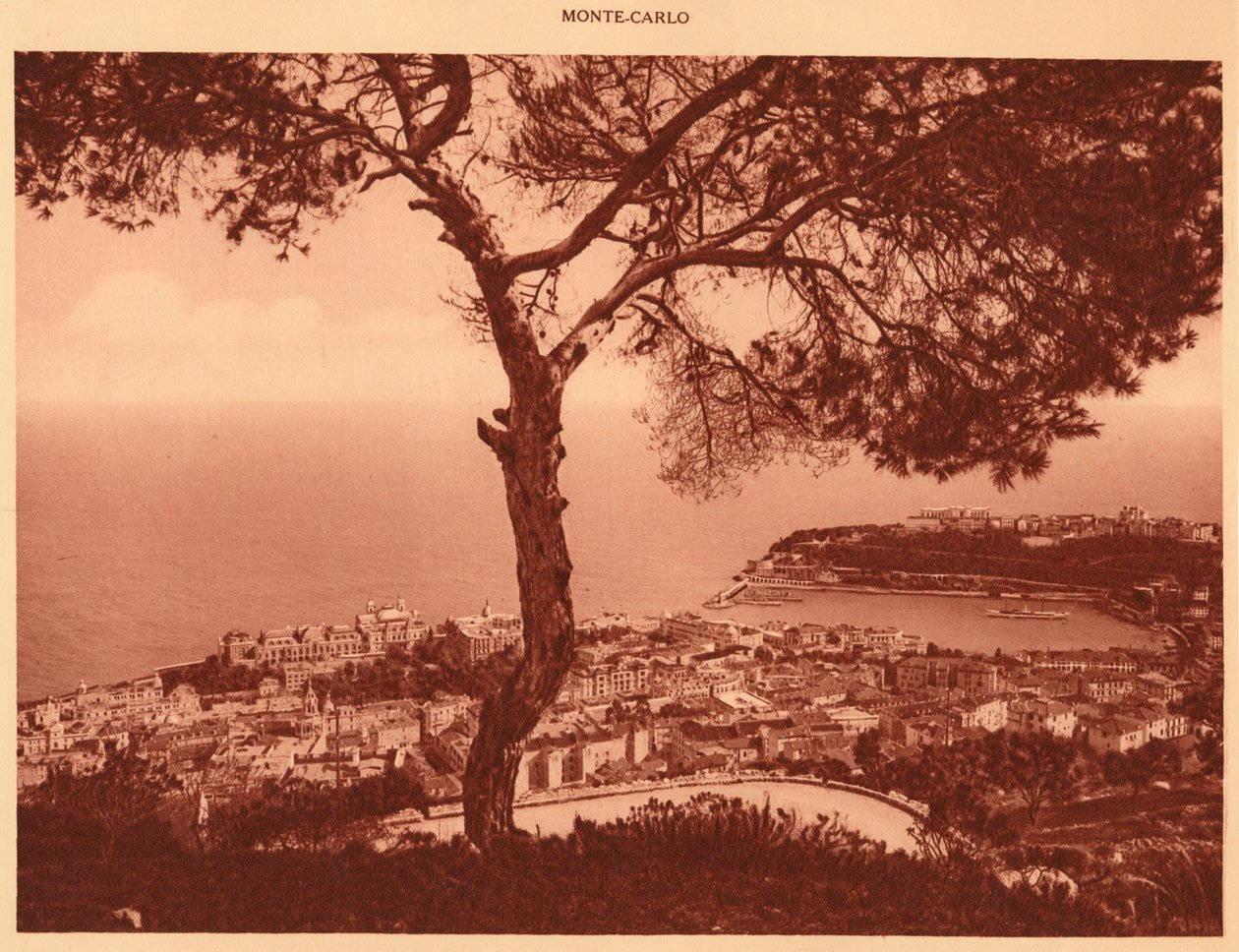 Panorama av Monte-Carlo tatt fra Turbie Road, 1930. av Unbekannt