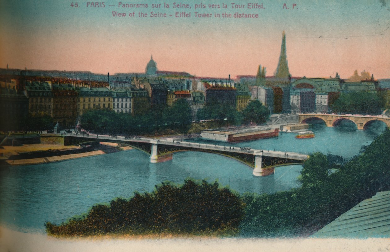 Panorama av elven Seinen med Eiffeltårnet i det fjerne, Paris, c1920 av Unbekannt