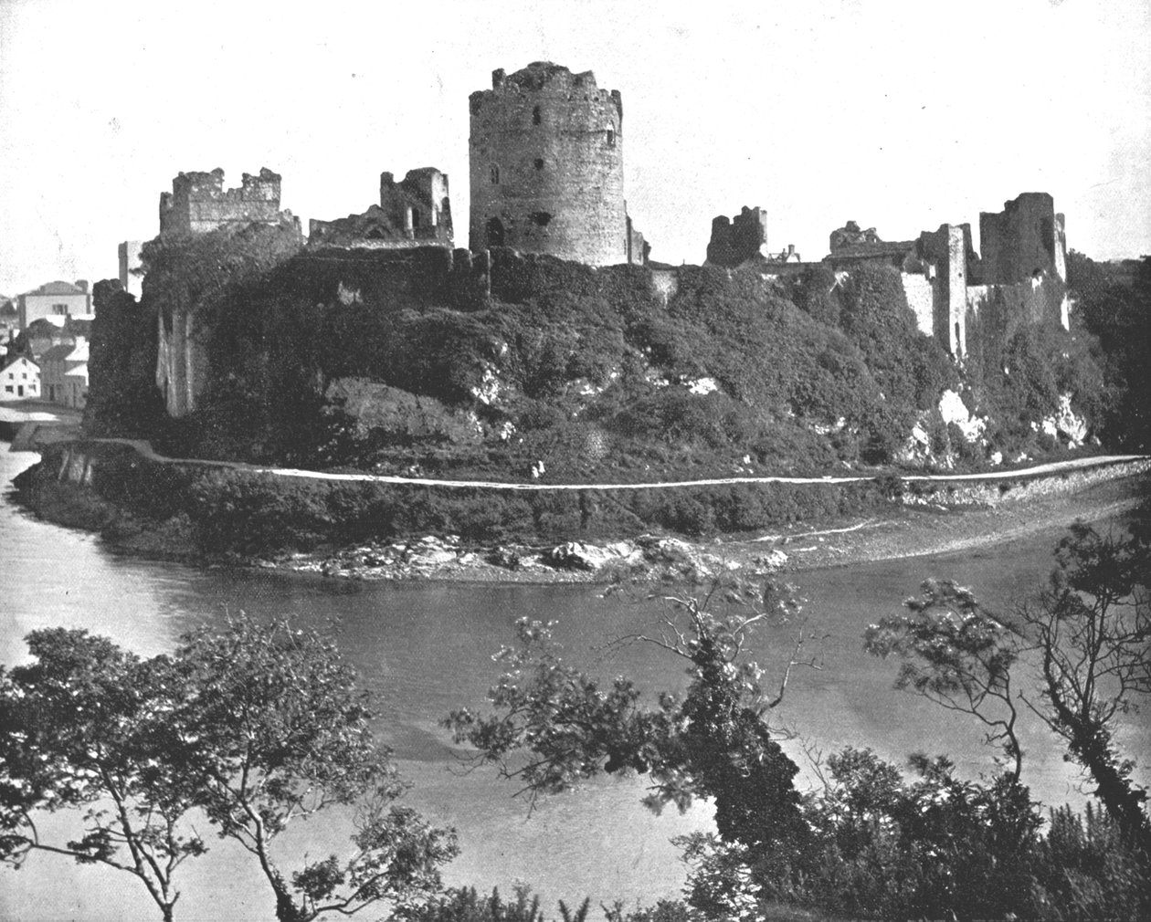 Pembroke Castle, Pembrokeshire, Wales, 1894. av Unbekannt