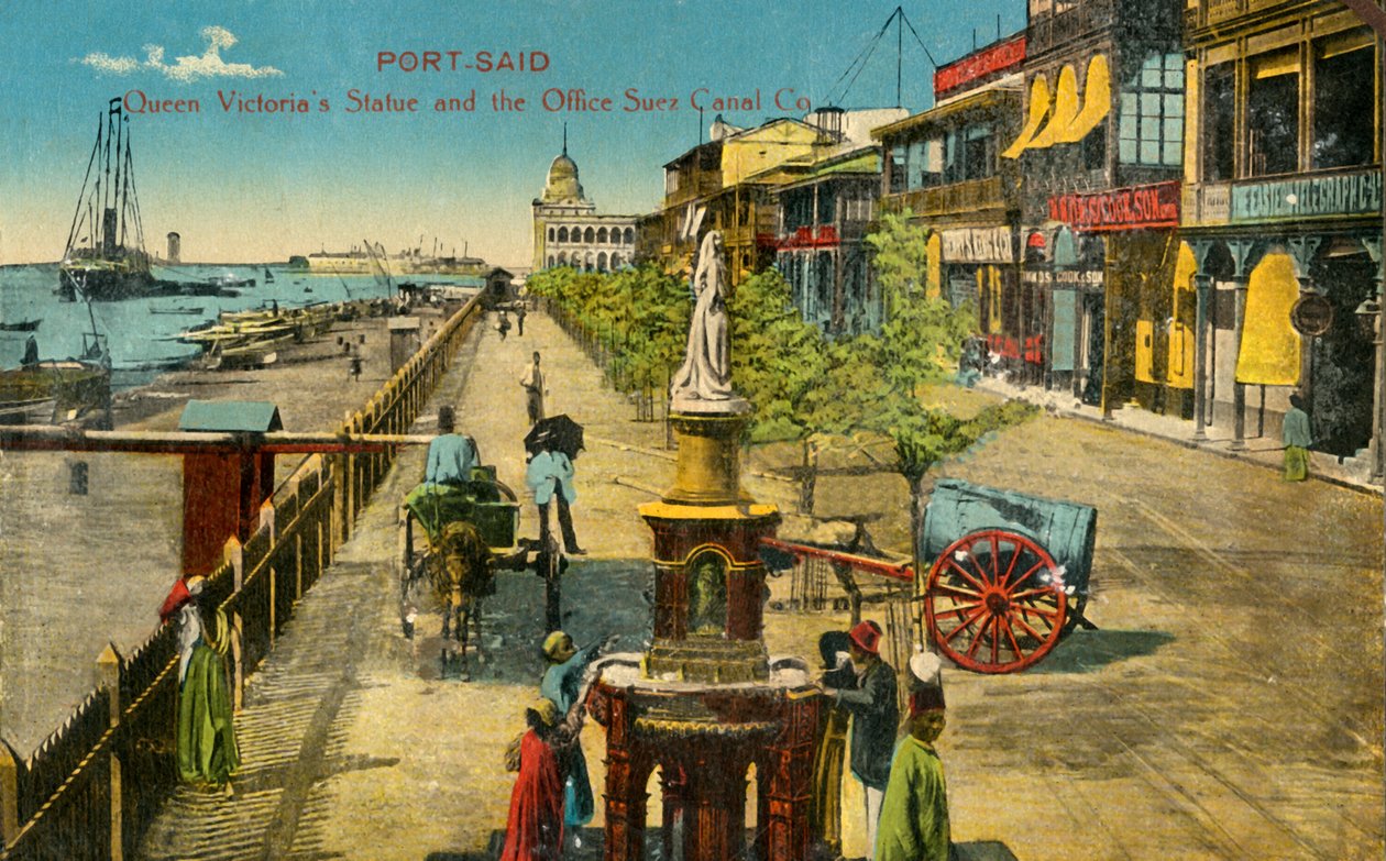 Port-Said - Queen Victorias Statue og Office Suez Canal Co., c1918-c1939. av Unbekannt
