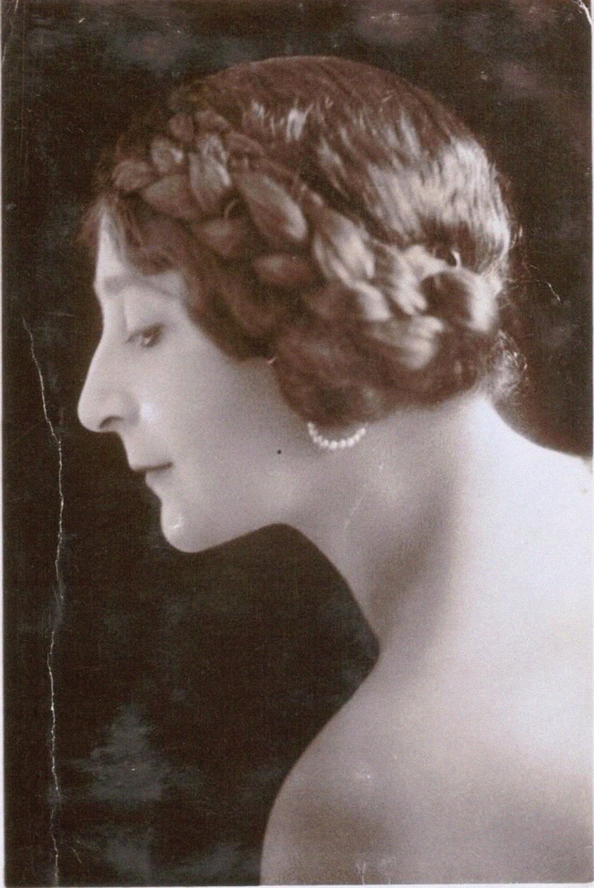 Portrett av prinsesse Olga Alexandrovna Yurievskaya 1873-1925, 1910-tallet av Unbekannt
