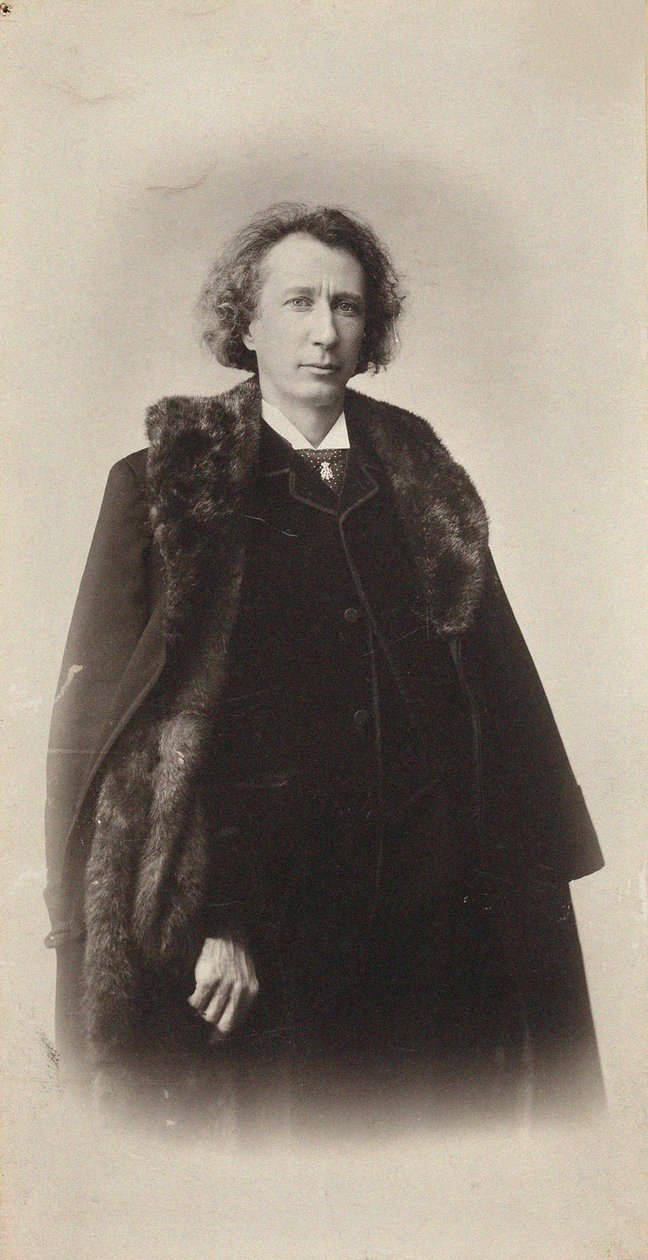 Portrait of pianist and composer Emil von Sauer 1862-1942, c. 1900.    1201721   no       norwegian Successfully Translated  Original: Vorst met twee dienaressen Translat: Vorst met twee dienaressen 1395487 no norwegian Successfully Translated Original: Ar av Unbekannt
