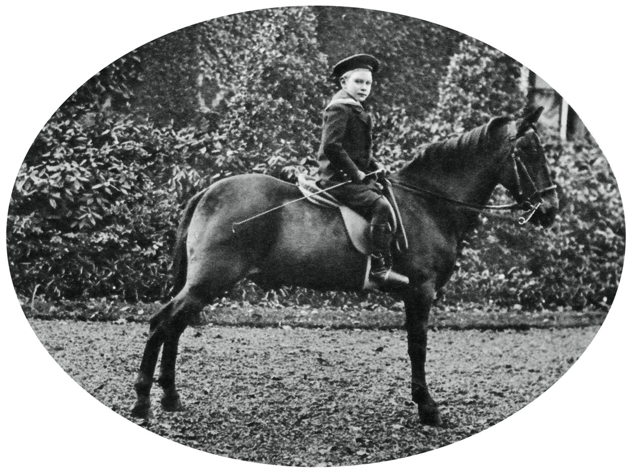 Prins Albert Windsor i en alder av seks, sittende på en hest, 1902 av Unbekannt