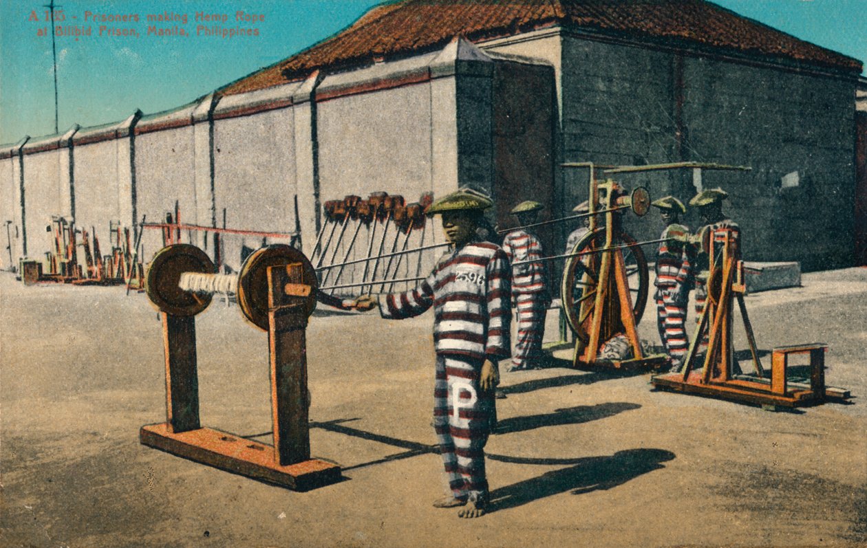 Fanger som lager hampetau i Bilibid fengsel, Manila, Filippinene, ca 1900 av Unbekannt