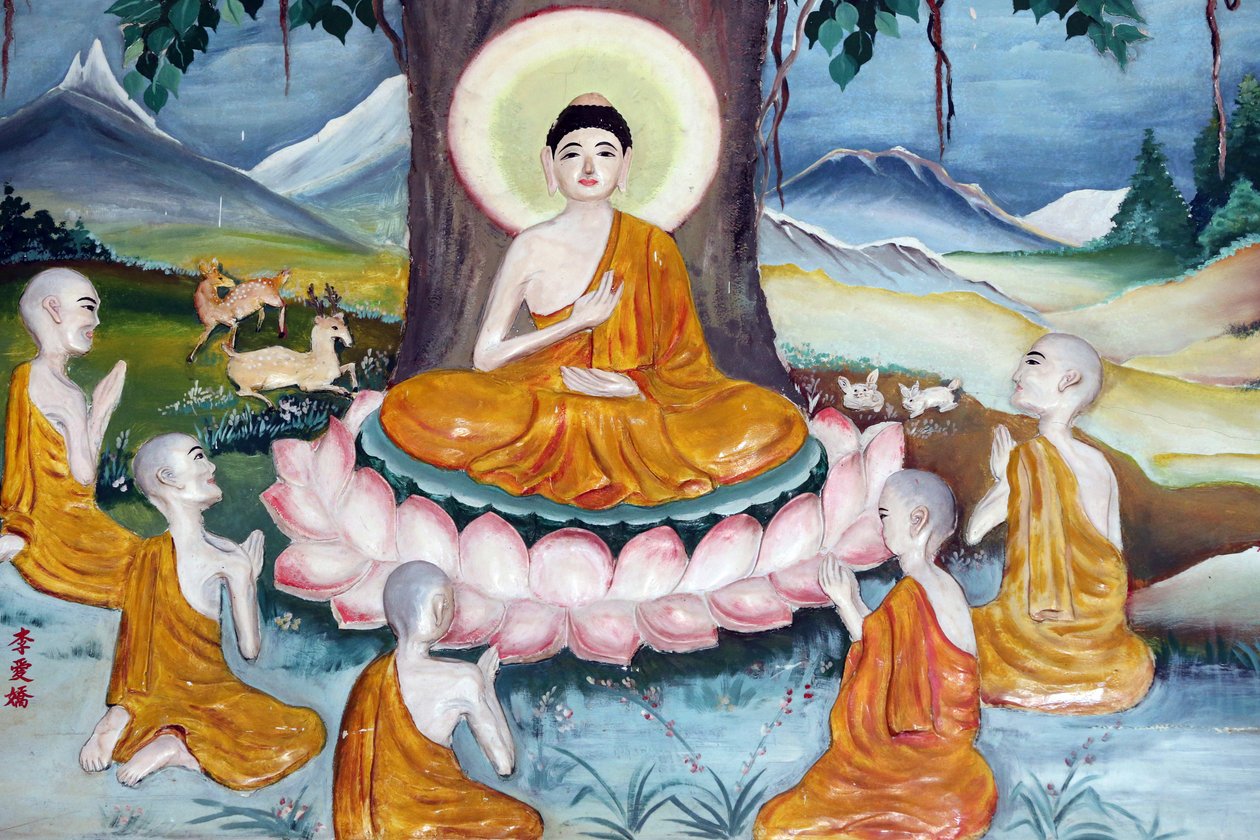 Quan Am Bo Tat-tempelet (pagoden til Avalokitesvara Bodhisattva). Shakyamuni Buddha forkynner prekenen - lovens hjul - for sine fem disipler. Vung Tau. Vietnam av Unbekannt