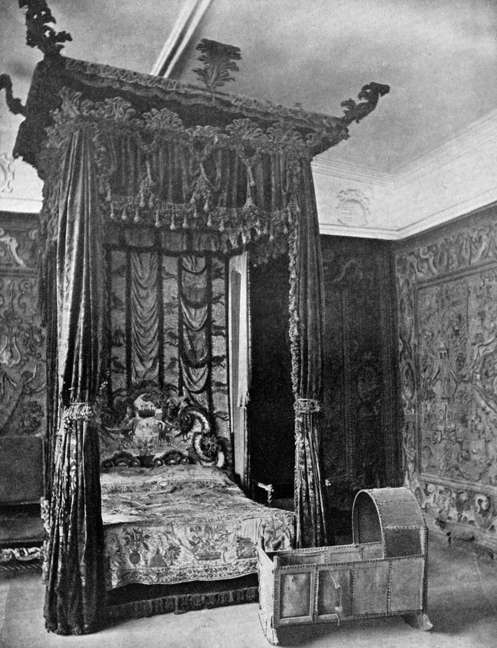 Queen Elizabeths seng, Haddon Hall, Derbyshire, 1924-1926 av Unbekannt