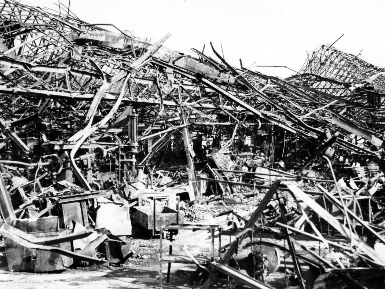 Renault-fabrikken ødelagt av alliert bombing, Sevres, nær Paris, 1940-1944 av Unbekannt