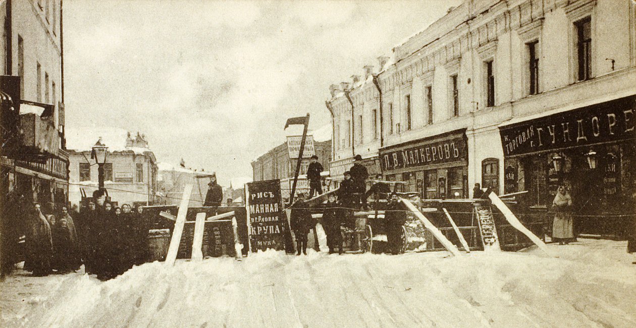 Revolusjonære barrikader på Seleznevskaya Street, Moskva, Russland, under opprøret i 1905 av Unbekannt