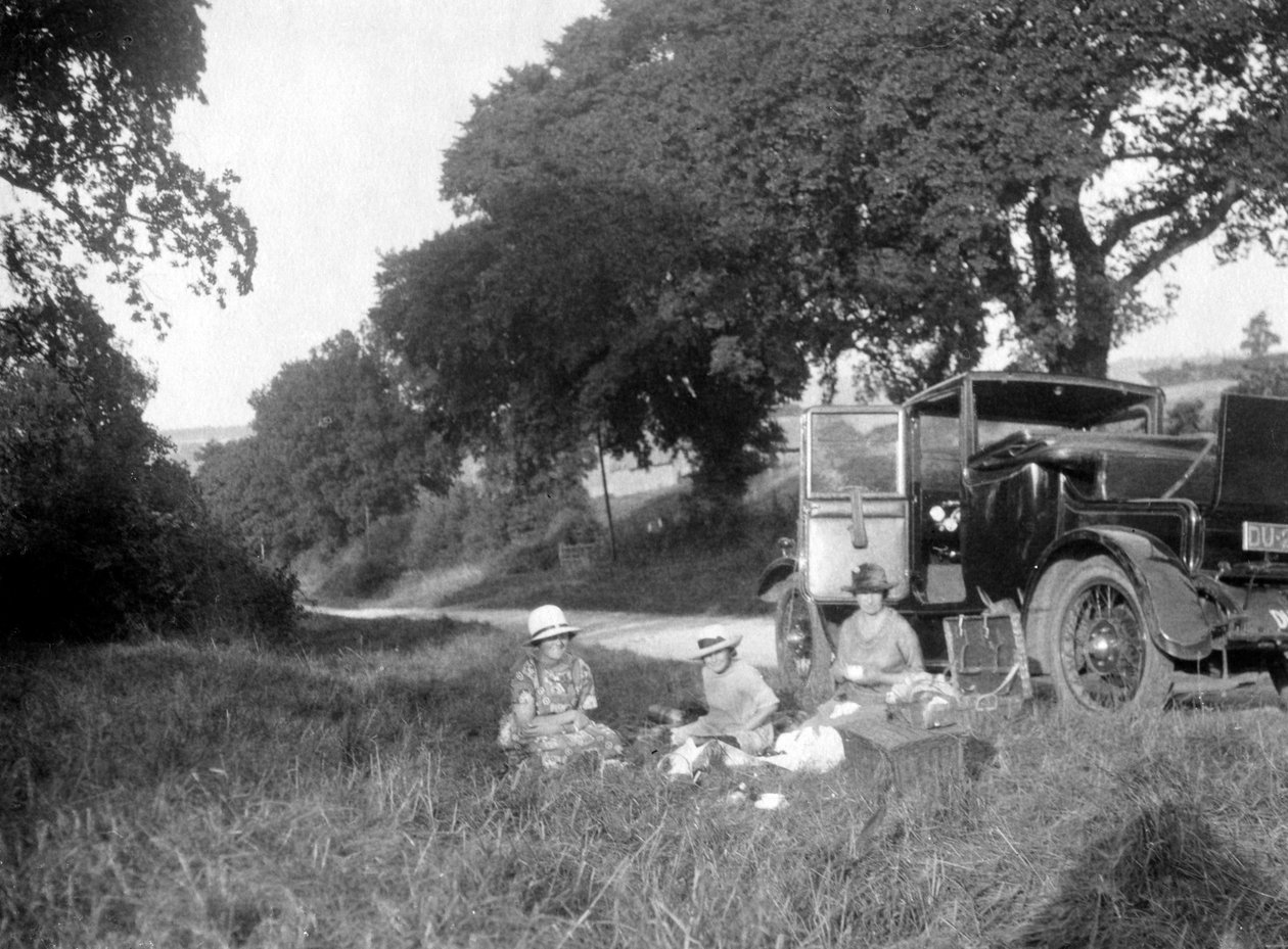 Piknik ved veikanten, c1920-c1930s av Unbekannt