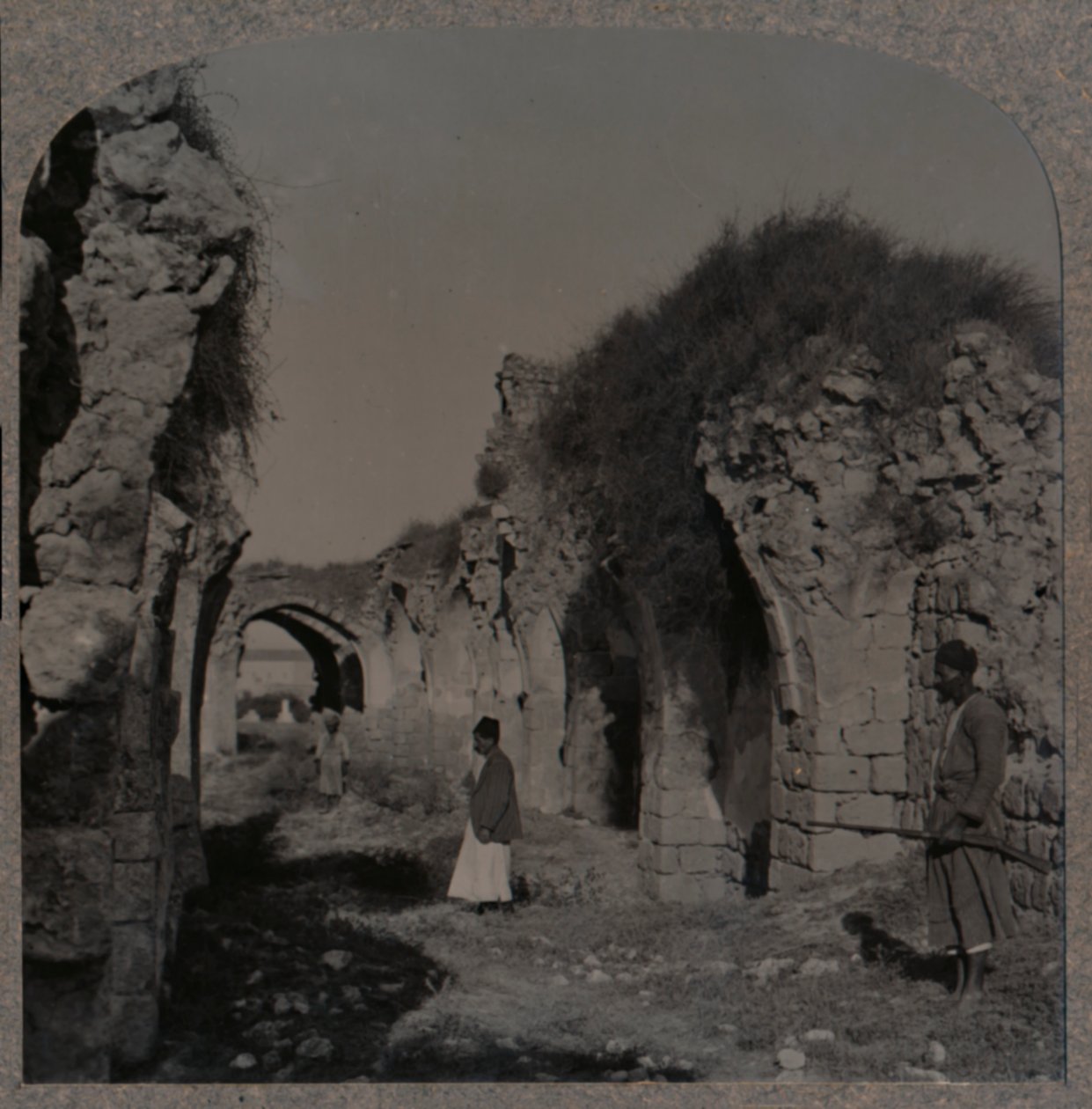 Ruinene av Crusaders Church, Ramleh, ca 1900 av Unbekannt