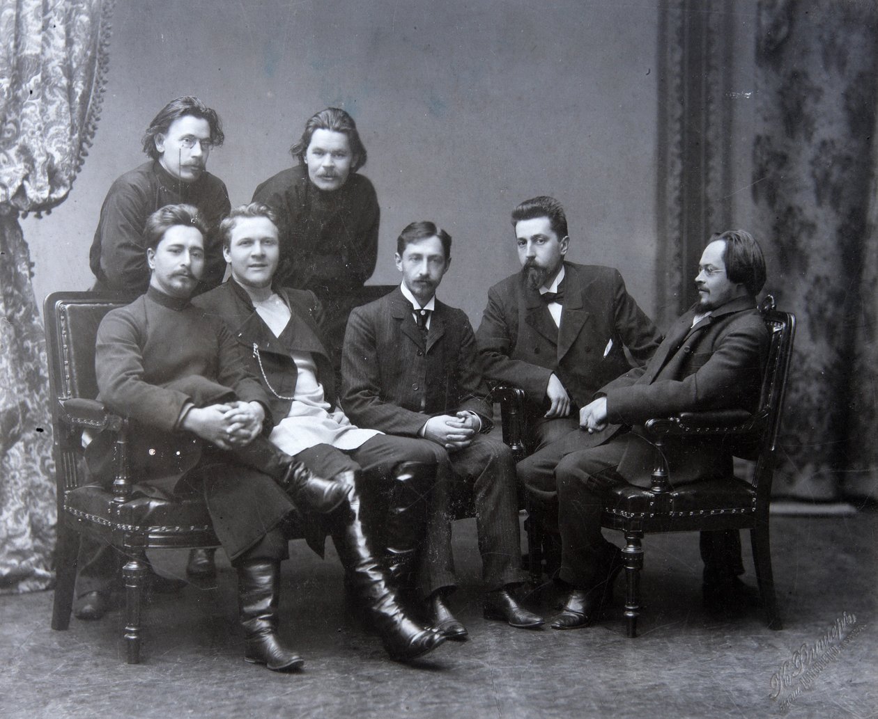 Den russiske forfatteren Maxim Gorky i litteraturgruppen Sreda Wednesday, 1902 av Unbekannt