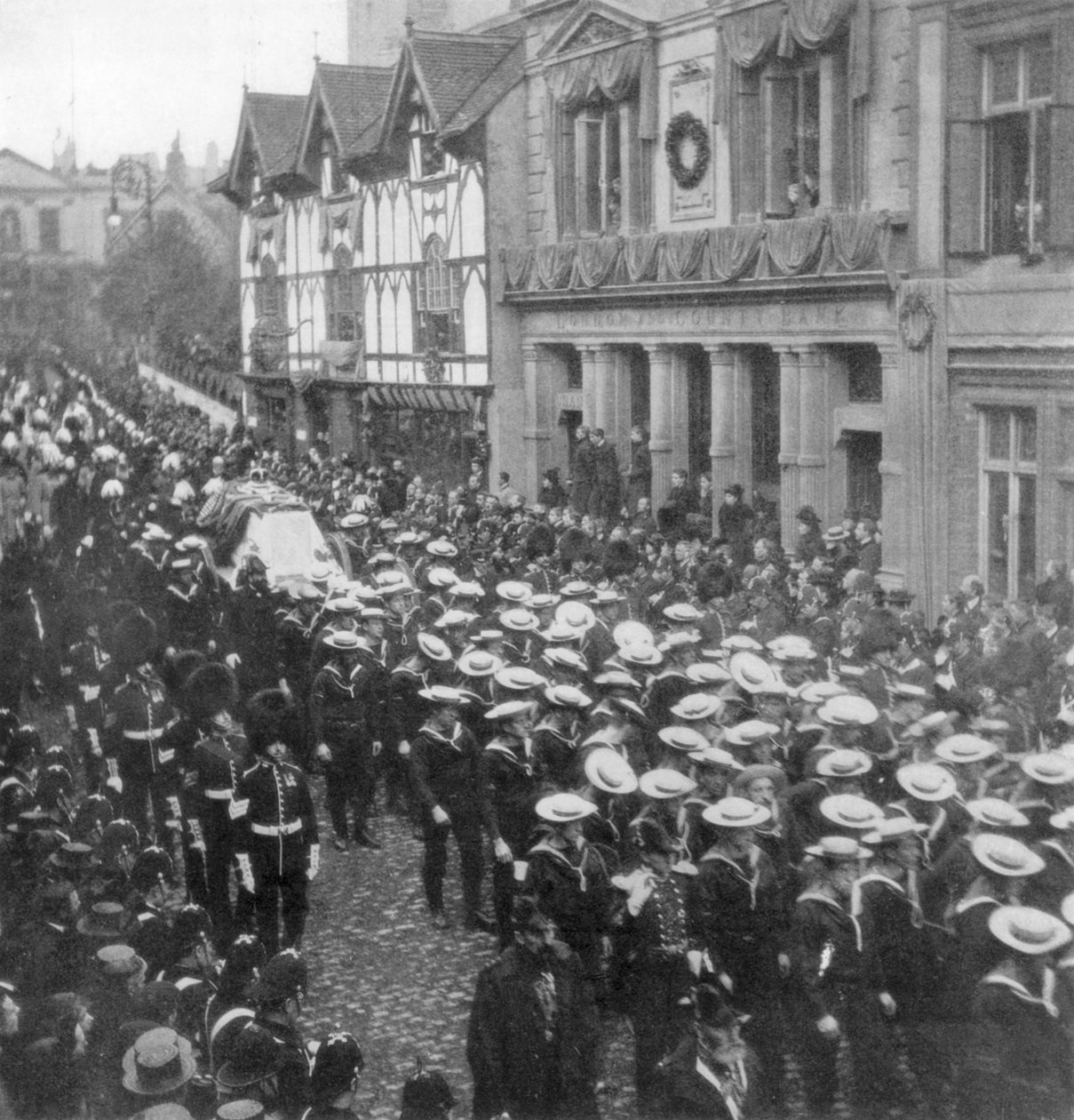 Sjømenn som trekker pistolvognen som bærer kisten til dronning Victoria, Windsor, Berkshire, 1901 av Unbekannt
