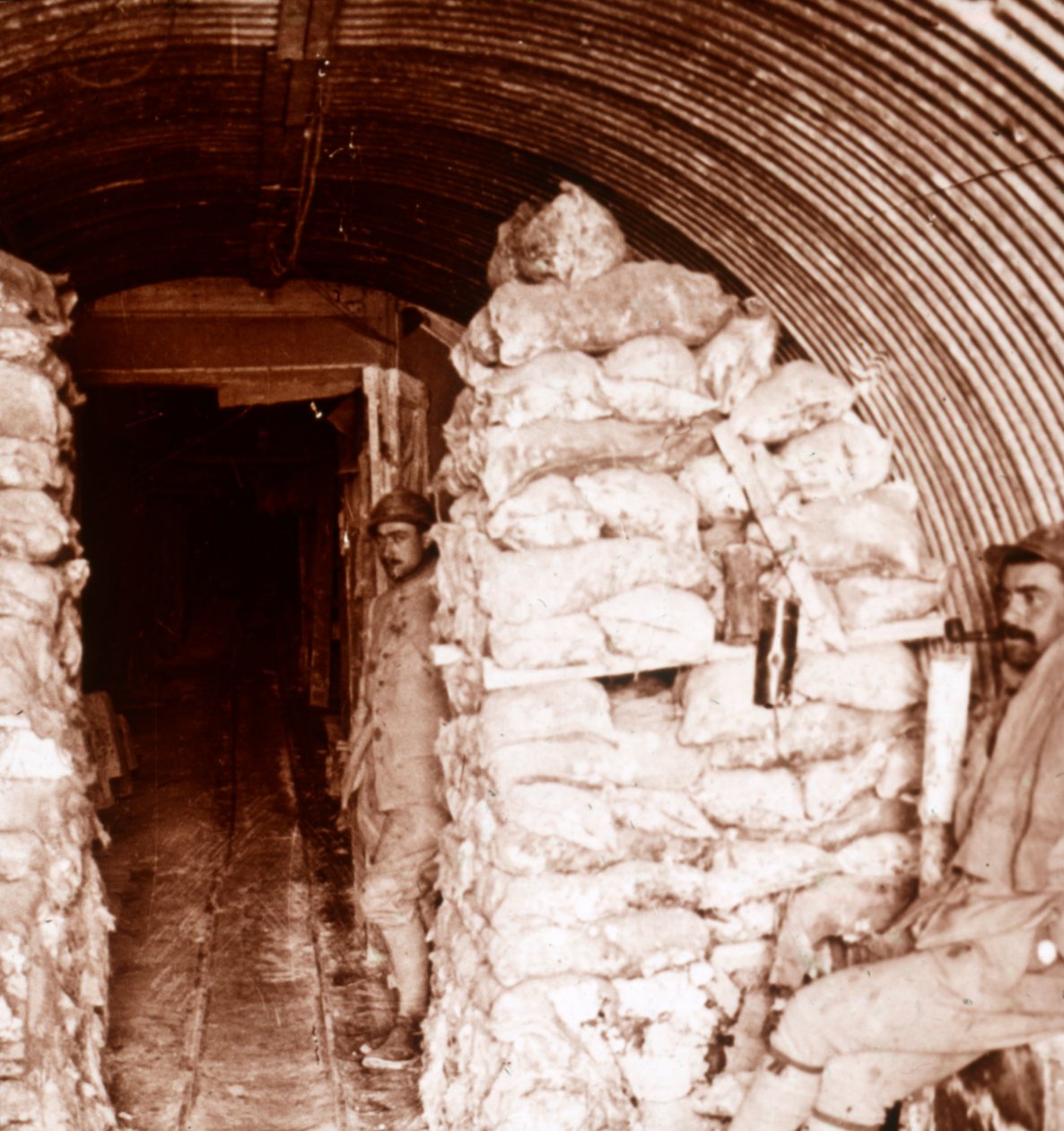 Sandsekkinngang, Champagne, Frankrike, c1914-c1918 av Unbekannt