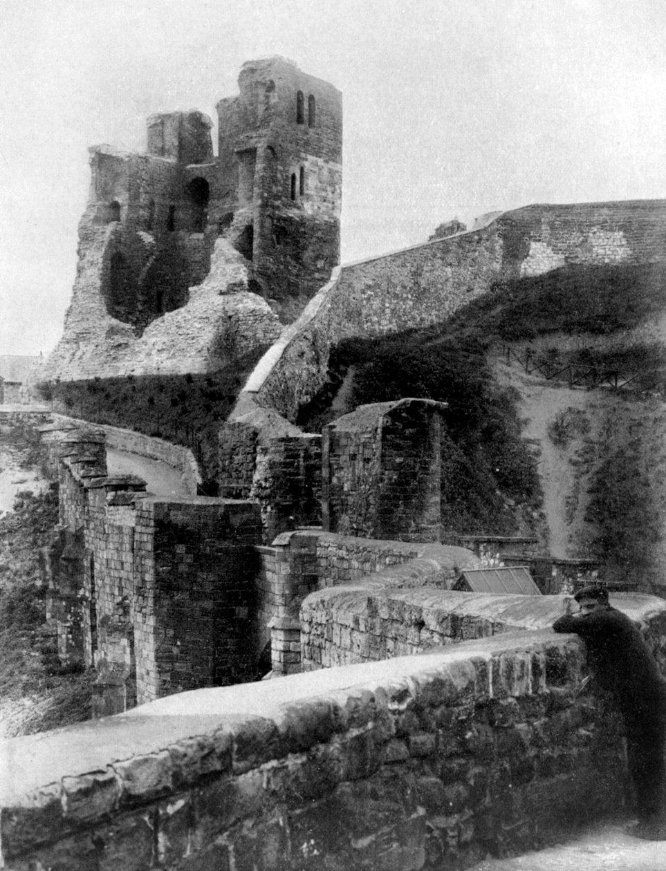 Scarborough Castle, North Yorkshire, England, 1924-1926 av Unbekannt