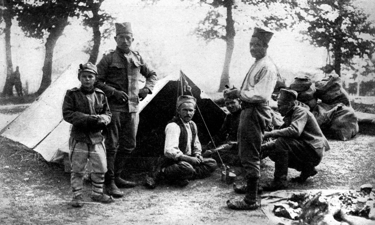 Serbiske soldater camping, første verdenskrig, 1914 av Unbekannt