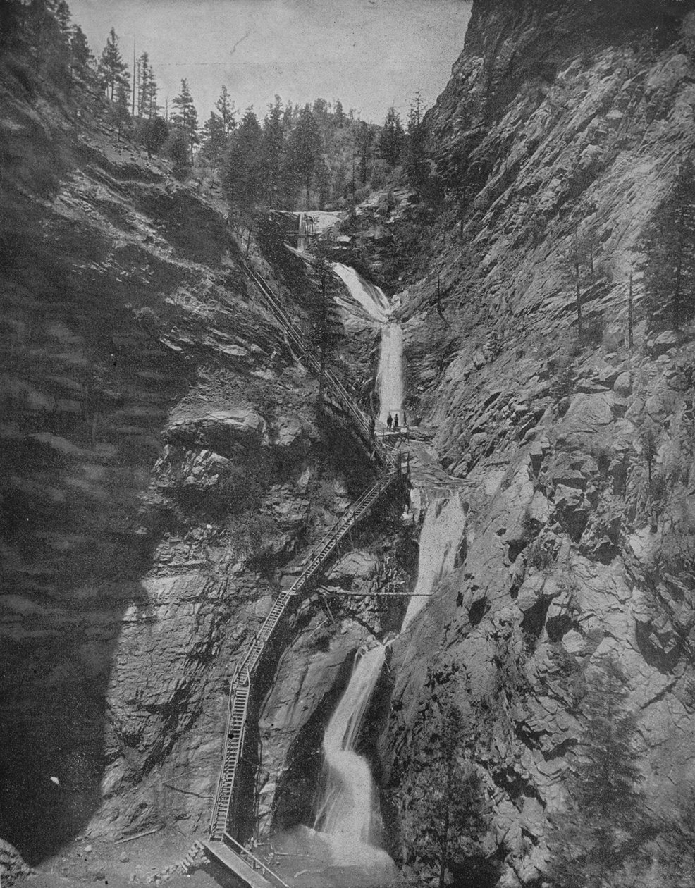 Seven Falls, Cheyenne Canon, Colorado, c1897. av Unbekannt