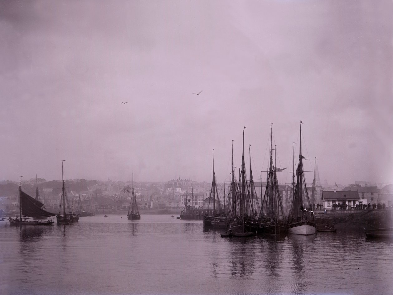 Skip i havnen i Plymouth i Devon. av Unbekannt