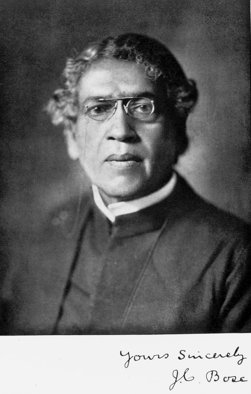Sir Jagadis C Bose , indisk fysiker og botaniker, ca 1920 av Unbekannt