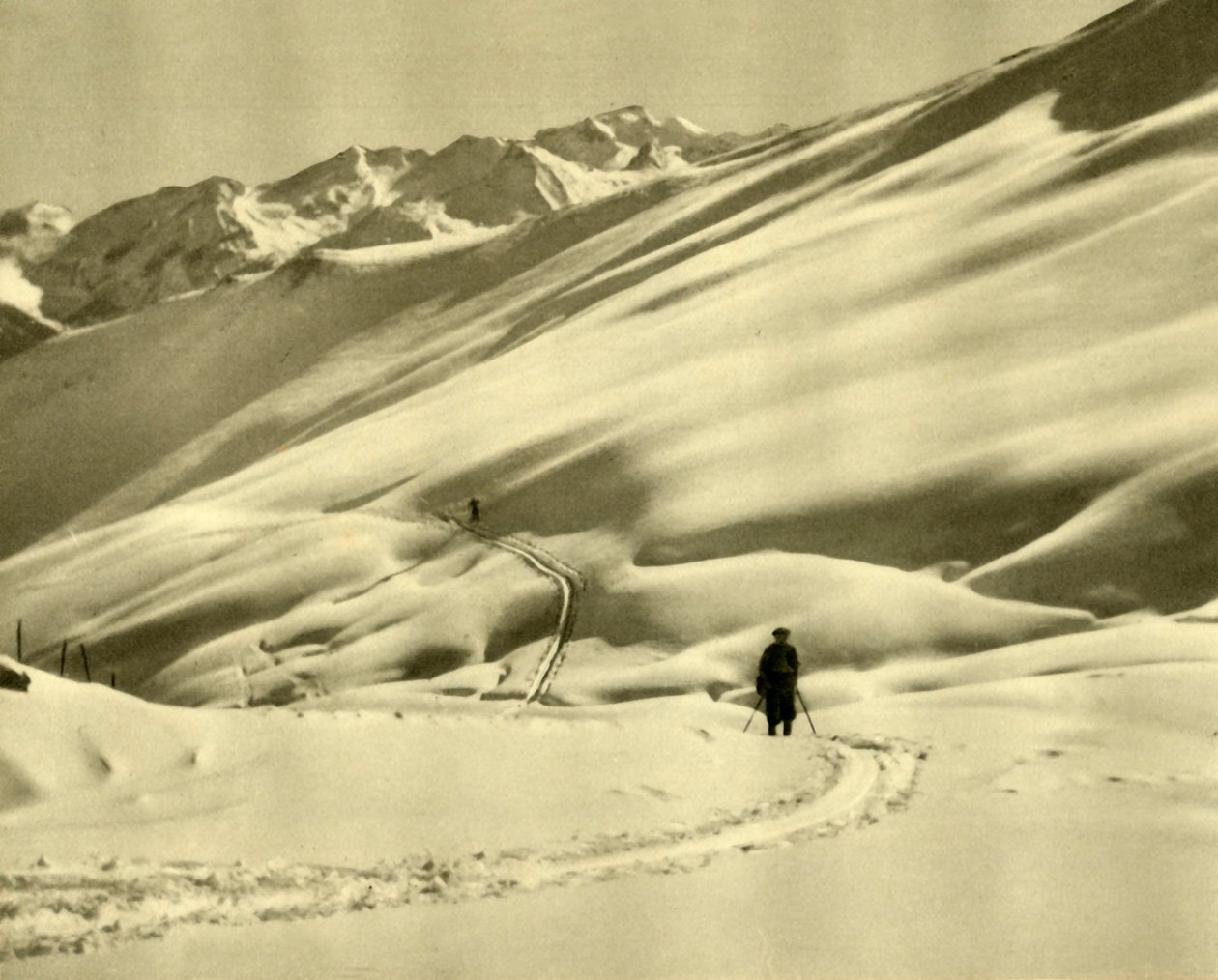 Gå på ski ved Upper Schlossalm, nær Bad Hofgastein, Østerrike, c1935. av Unbekannt