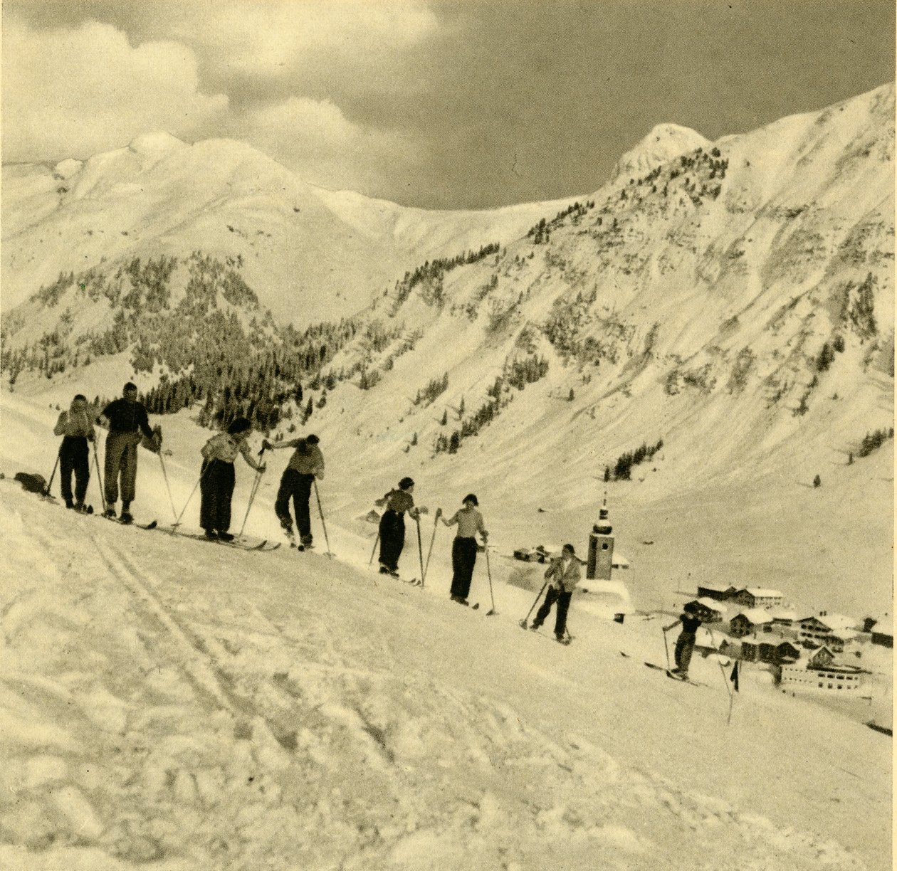 Skitime, Arlberg, Østerrike, c1935. av Unbekannt