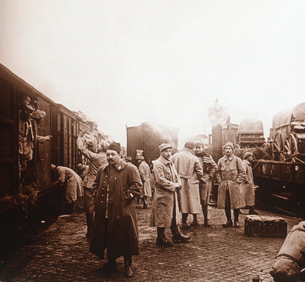 Soldater på vei til Somme, Epernay, Nord-Frankrike, c1914-c1918 av Unbekannt